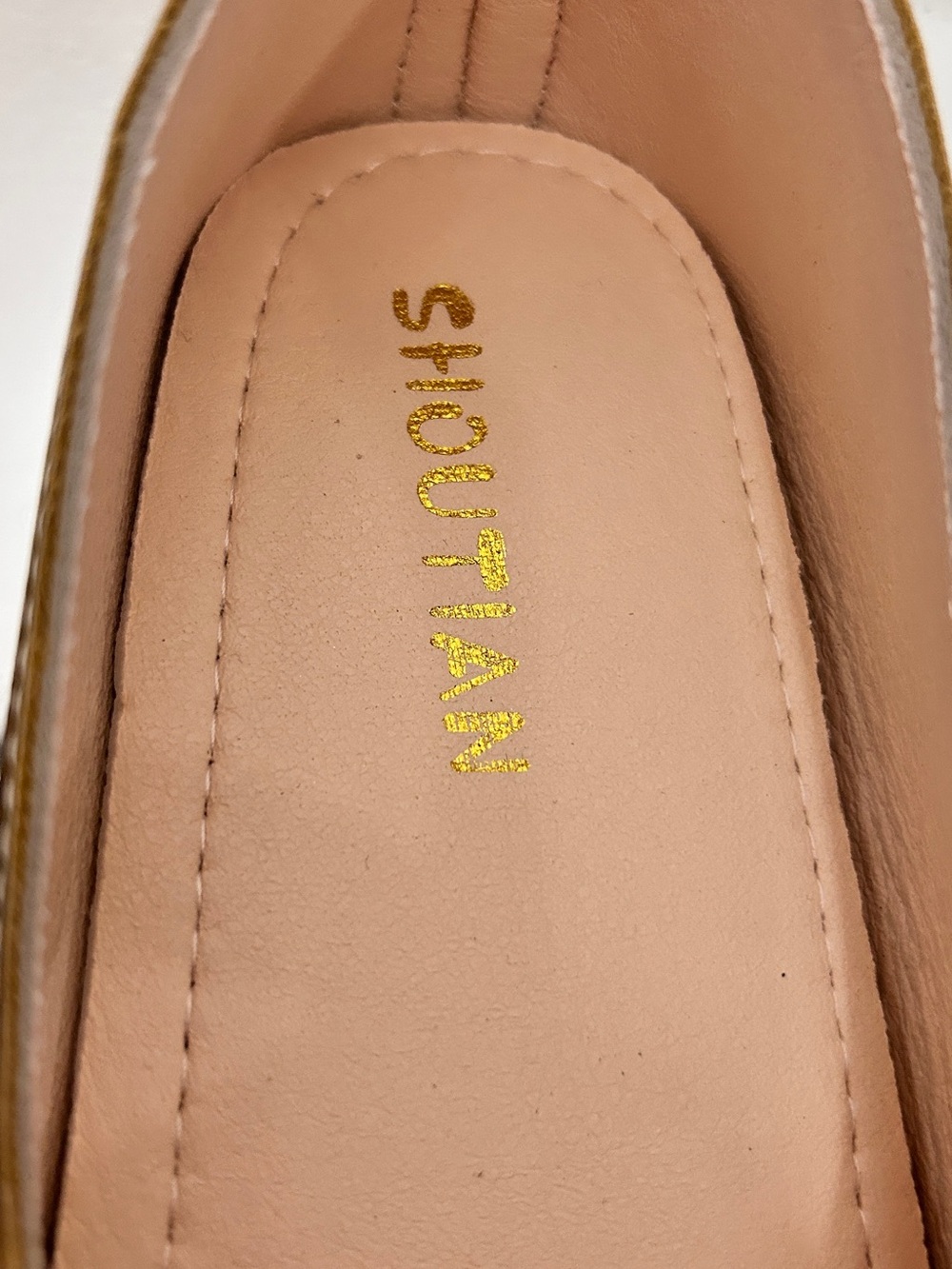 Girls Gold Pearl Mary Jane Flats EU 35 US 4 Dress Shoes - Picture 3 of 7